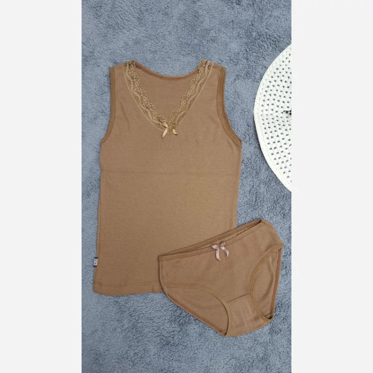 ست لباس زیر زنانه و دخترانه