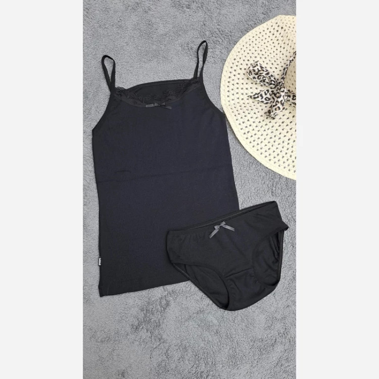 ست تاپ بندی گیپوردار و شورت زنانه