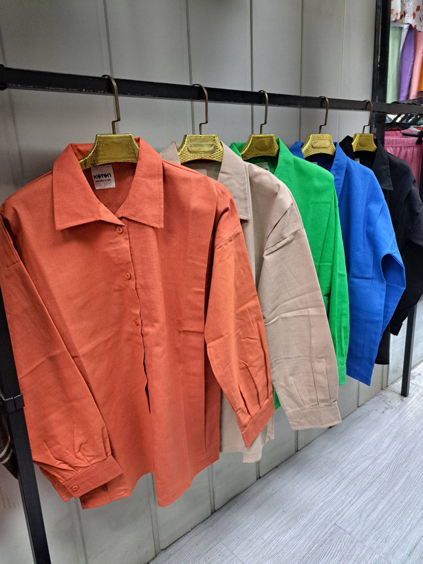 Buy a women's autumn linen paperback