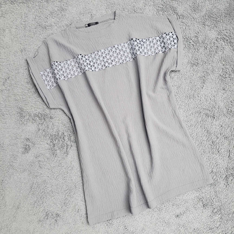 Buy women's tops as a gift for Women's Day