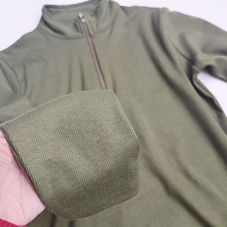 خرید بلوز سایزبزرگ یقه زیپدار زنانه | قیمت مناسب و کیفیت بالا